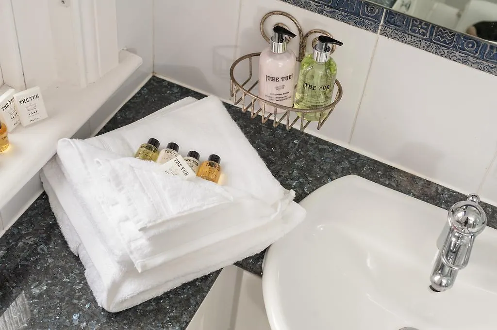 Canongate Apartment Edinburgh